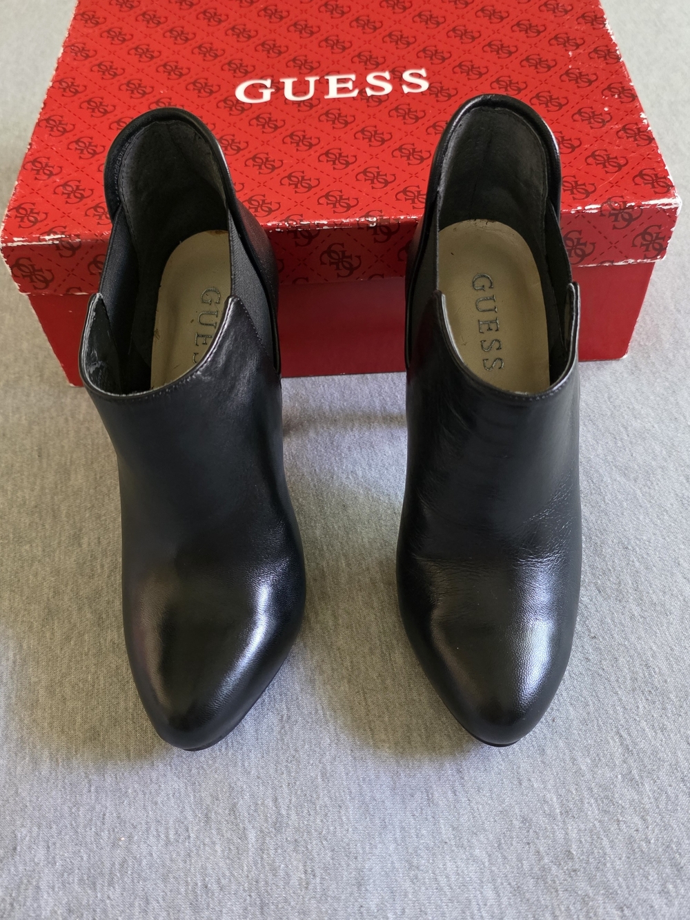 GUESS Women's Black Leather Ankle Booties
